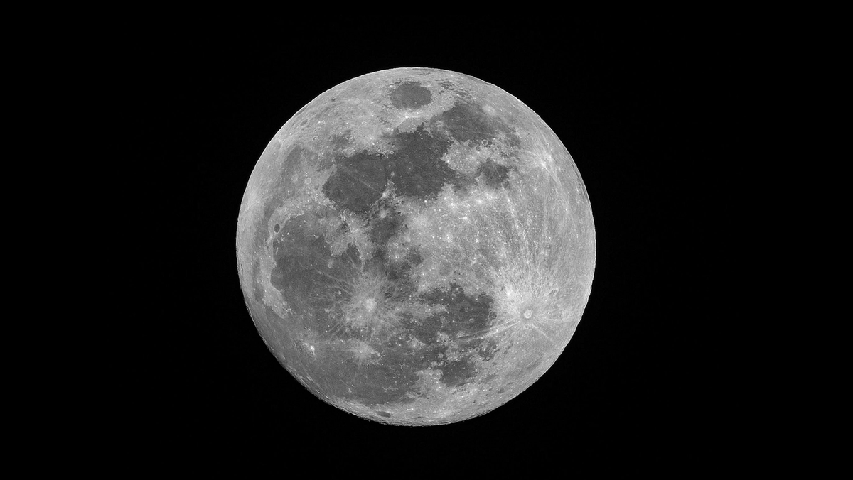 The Moon Element